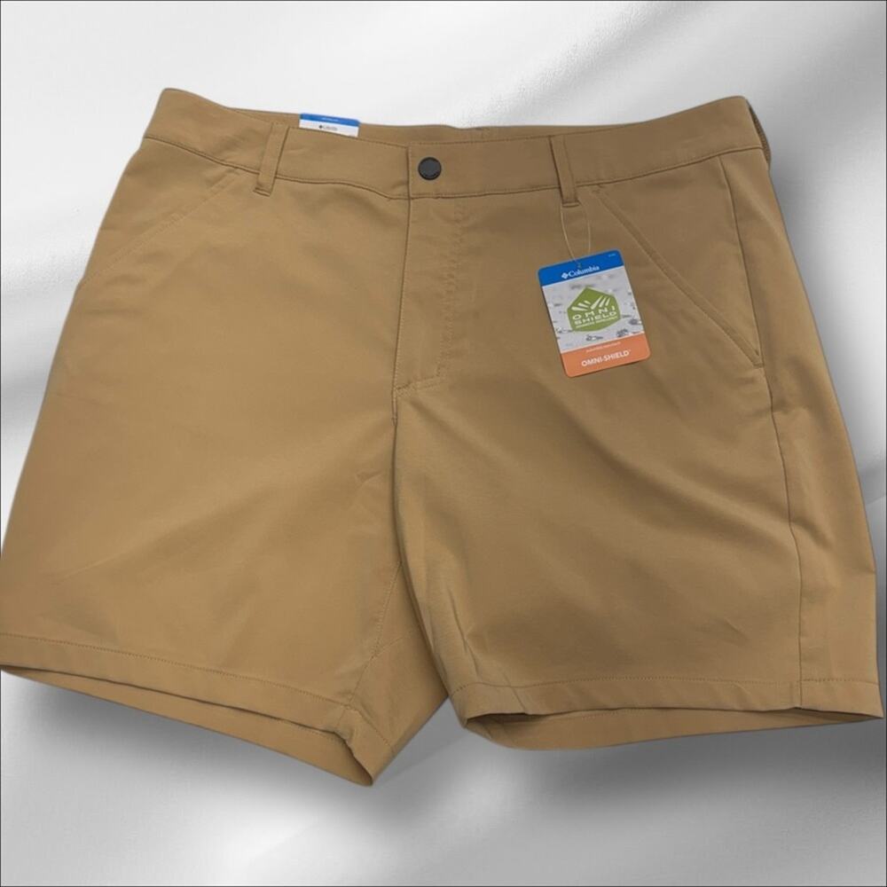COLUMBIA Men’s 34 Short Tan Chino Shorts
